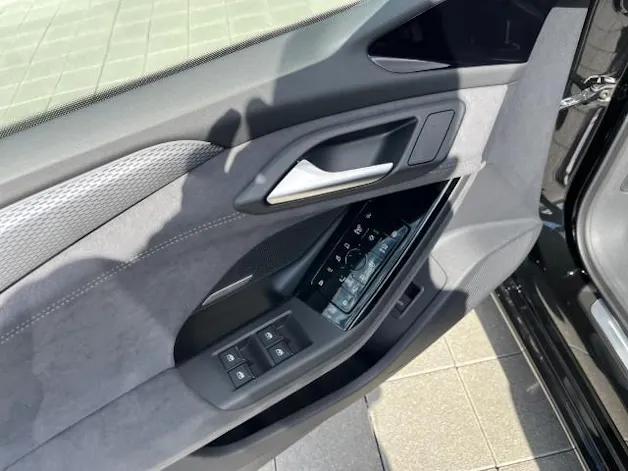Audi A6 Avant e-tron quattro