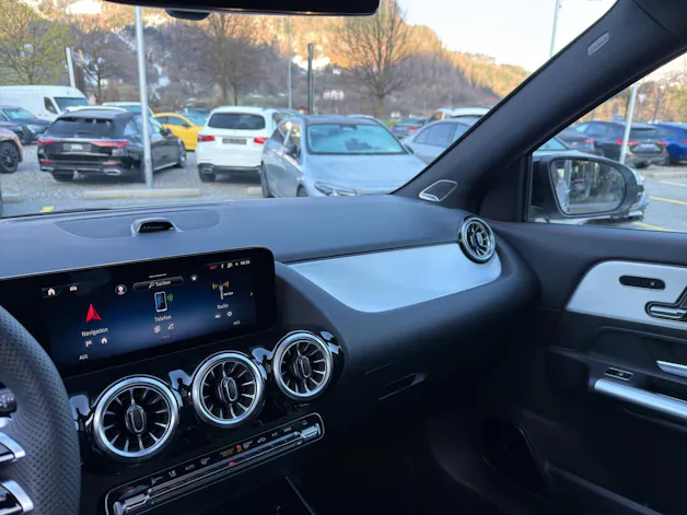 Mercedes-Benz GLA 250 4Matic 8G-DCT Swiss Star