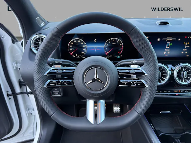 Mercedes-Benz GLA 250 4Matic 8G-DCT Swiss Star