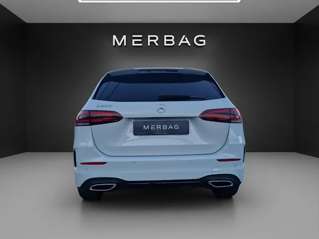 Mercedes-Benz B 200 AMG Line