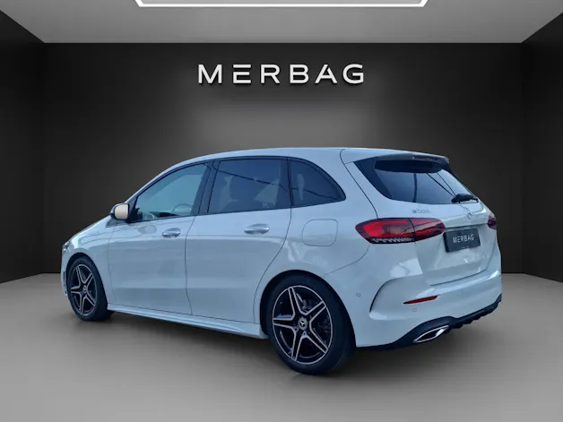Mercedes-Benz B 200 AMG Line