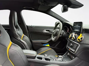 Mercedes-Benz CLA Shooting Brake 45 AMG Yellow Night Edition 4Matic Speed.