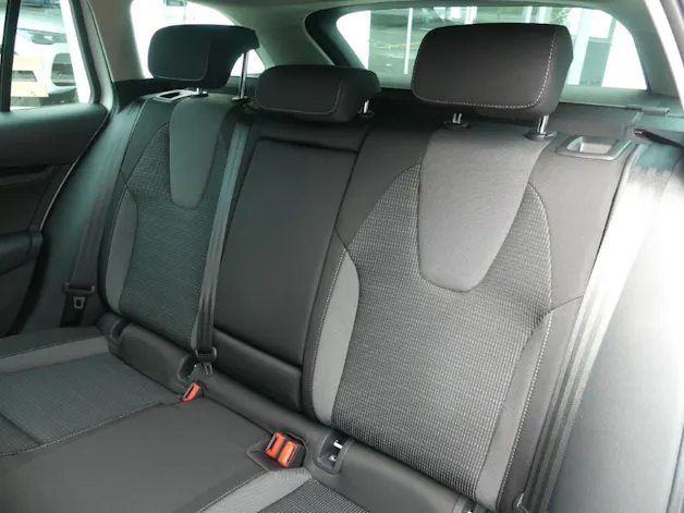 Škoda Octavia Combi 1.5 TSI mHEV DSG Dynamic