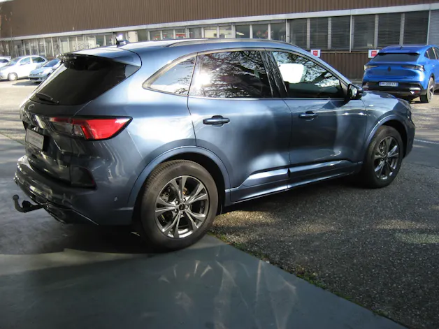 Ford Kuga 2.5 FHEV ST-Line X 4WD