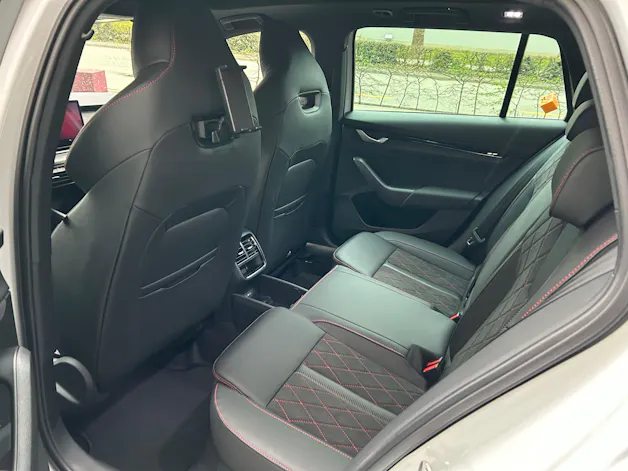 Škoda Octavia Combi 2.0 TSI DSG RS