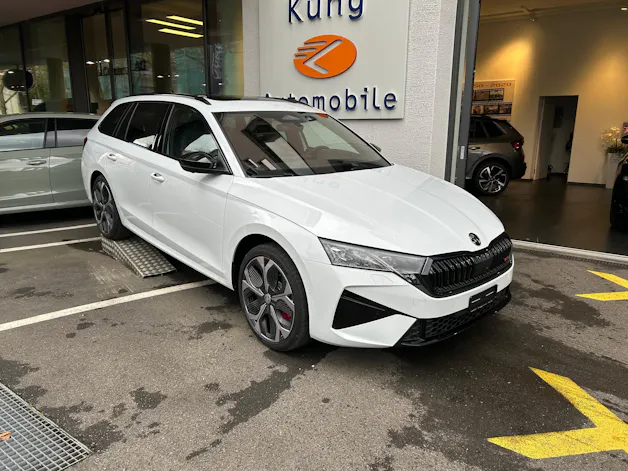 Škoda Octavia Combi 2.0 TSI DSG RS