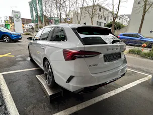 Škoda Octavia Combi 2.0 TSI DSG RS