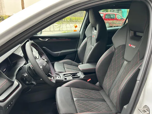 Škoda Octavia Combi 2.0 TSI DSG RS