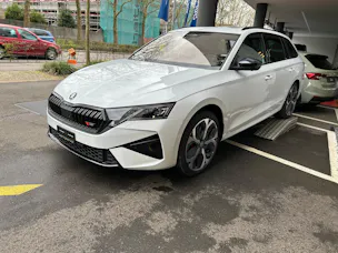 Škoda Octavia Combi 2.0 TSI DSG RS