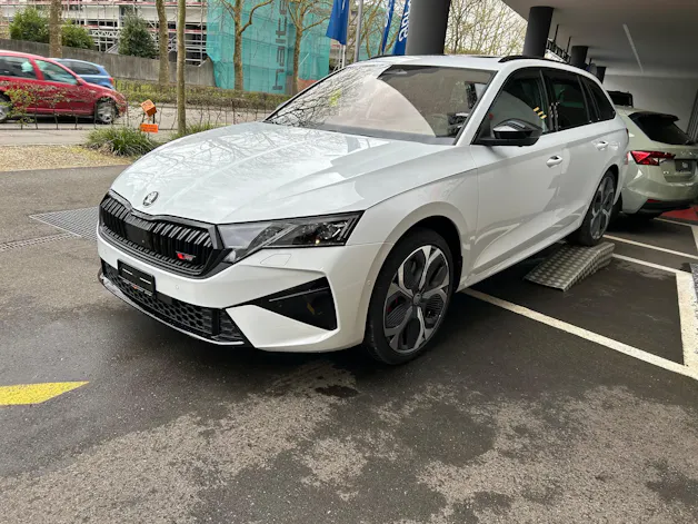 Škoda Octavia Combi 2.0 TSI DSG RS