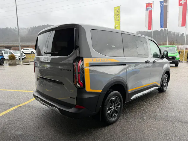 Ford Transit Custom Combi 320 L1H1 Trail Automat 4x4