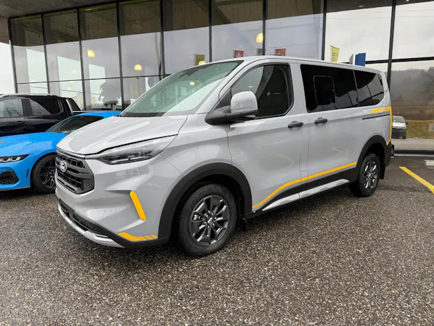 Ford Transit Custom Combi 320 L1H1 Trail Automat 4x4