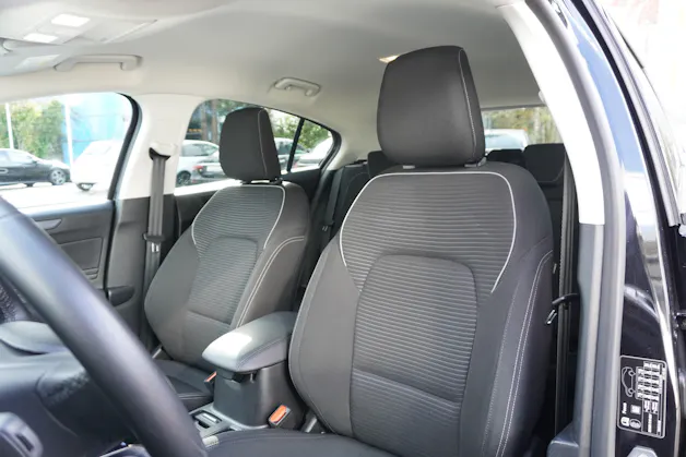 Ford Focus 1.0 MHEV Titanium X Automatic