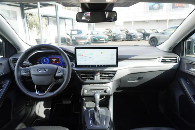 Ford Focus 1.0 MHEV Titanium X Automatic