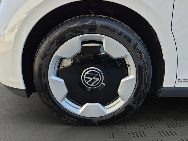 VW ID. Buzz Cargo Pro 4Motion