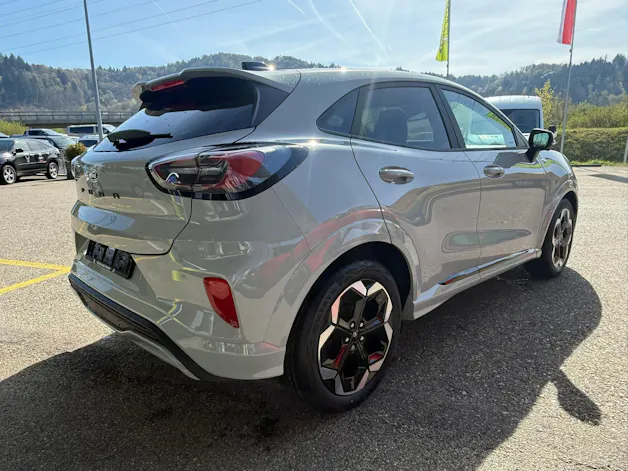 Ford Puma 1.0 MHEV ST-Line X Automat