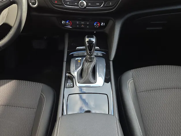 Opel Insignia 1.5 T Grand Sport Excellence Automatic