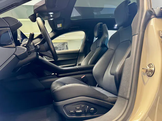 Porsche Taycan 4S Cross Turismo
