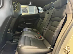 Porsche Taycan 4S Cross Turismo