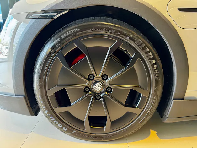 Porsche Taycan 4S Cross Turismo