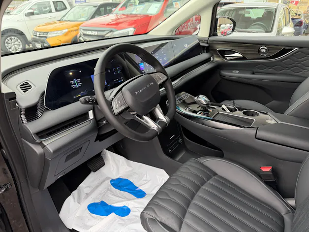 FORTHING 9 1.5T PHEV 7 Sitze Full Option Plugin
