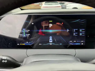 FORTHING 9 1.5T PHEV 7 Sitze Full Option Plugin