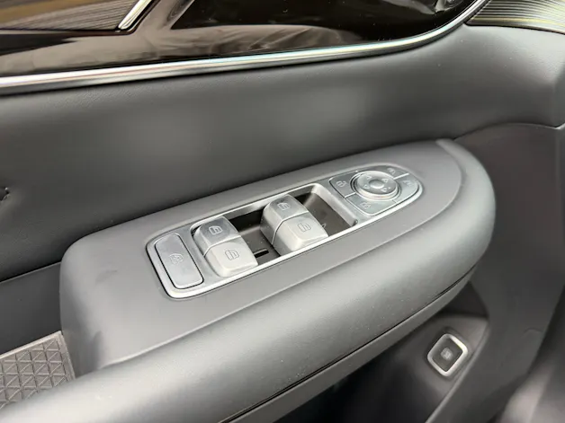 FORTHING 9 1.5T PHEV 7 Sitze Full Option Plugin
