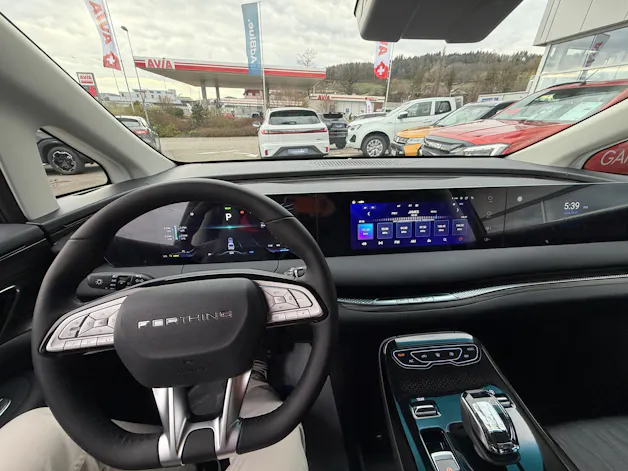 FORTHING 9 1.5T PHEV 7 Sitze Full Option Plugin