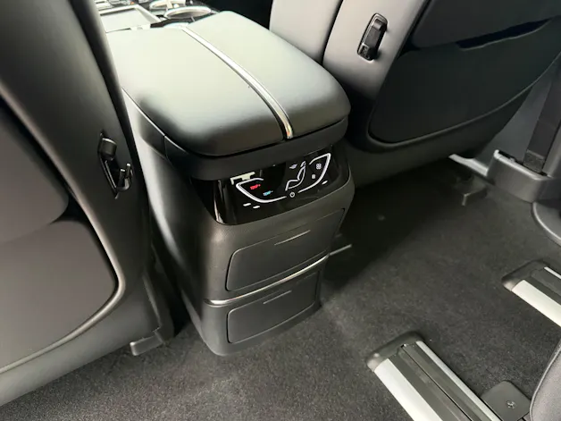 FORTHING 9 1.5T PHEV 7 Sitze Full Option Plugin