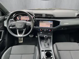 Audi Q3 35 TFSI S line S-tronic