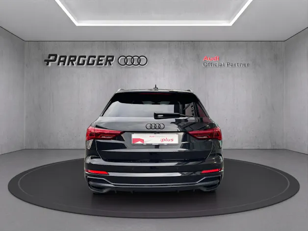 Audi Q3 35 TFSI S line S-tronic