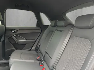 Audi Q3 35 TFSI S line S-tronic