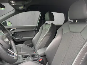 Audi Q3 35 TFSI S line S-tronic
