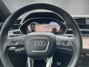 Audi Q3 35 TFSI S line S-tronic