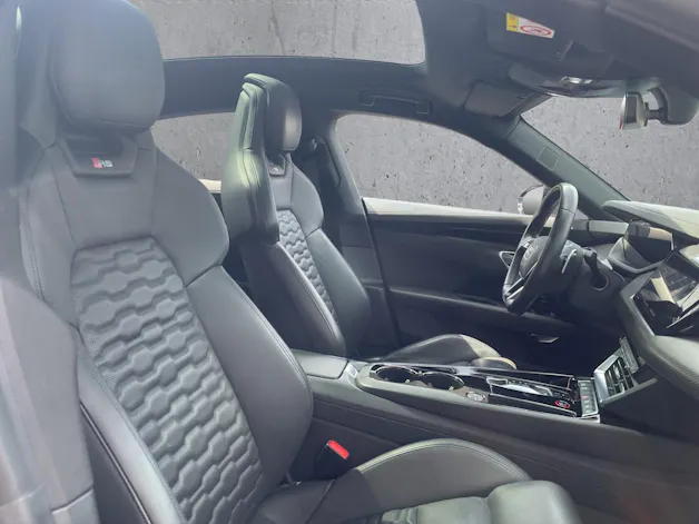 Audi RS e-tron GT quattro