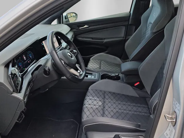 VW Golf 1.5 eTSI mHEV ACT R-Line DSG