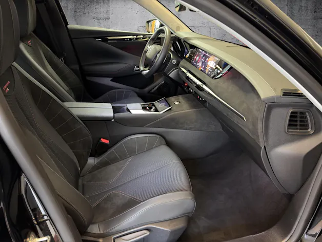 DS Automobiles AUTOMOBILES DS 4 1.6 E-Tense Ligne Noire