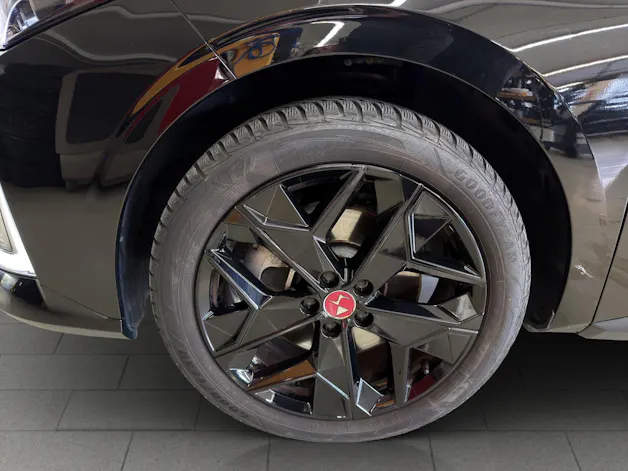 DS Automobiles AUTOMOBILES DS 4 1.6 E-Tense Ligne Noire