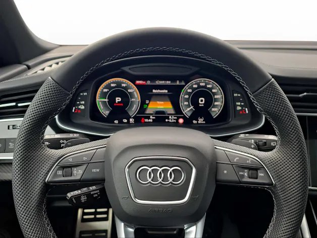 Audi Q8 SUV TFSI e quattro 290 kW Attraction tiptronic