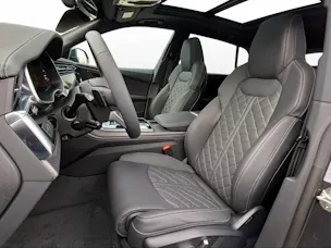 Audi Q8 SUV TFSI e quattro 290 kW Attraction tiptronic