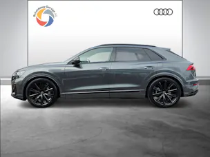 Audi Q8 SUV TFSI e quattro 290 kW Attraction tiptronic