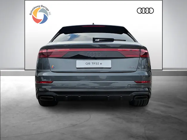 Audi Q8 SUV TFSI e quattro 290 kW Attraction tiptronic