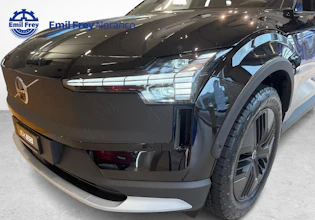 https://vehicle.imgix.net/4261354/221eea99-768c-49bc-ae00-32bbe37e266d.jpg