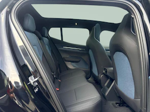 immagine del veicolo VOLVO EX30 CC P8 Ultra AWD