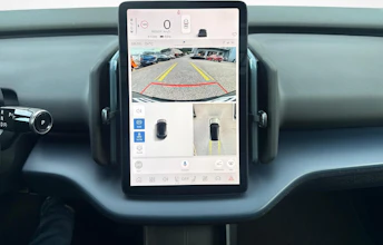 https://vehicle.imgix.net/4261354/5fdfdbfe-e5c5-4e99-a438-c2469b6cd665.jpg