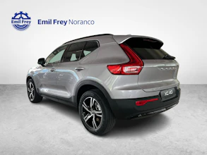 https://vehicle.imgix.net/4261357/acfb96fe-fbb8-4a06-89ca-228120fda706.jpg