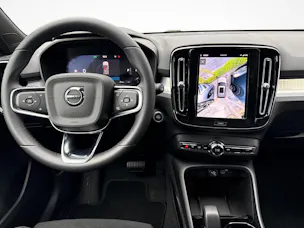 Volvo XC40 2.0 B3 MH Plus Dark
