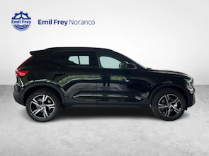 image du véhicule VOLVO XC40 2.0 B3 MH Plus Dark