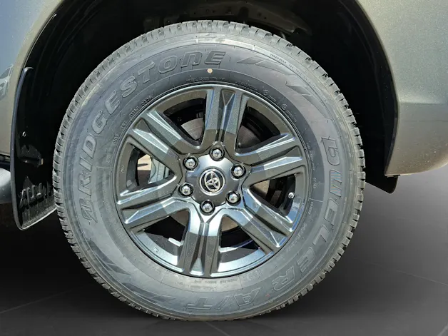Toyota Hilux Double Cab.-Pick-up 2.8 D-4D MHEV 204 Style