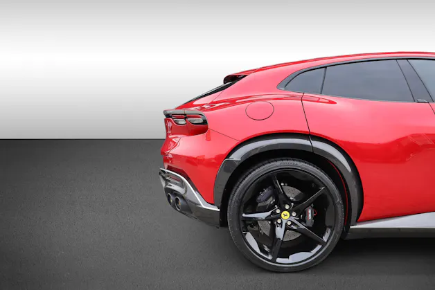 Ferrari Purosangue 6.5 V12
